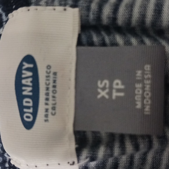 Old Navy Blouse Striped - Picture 4 of 4